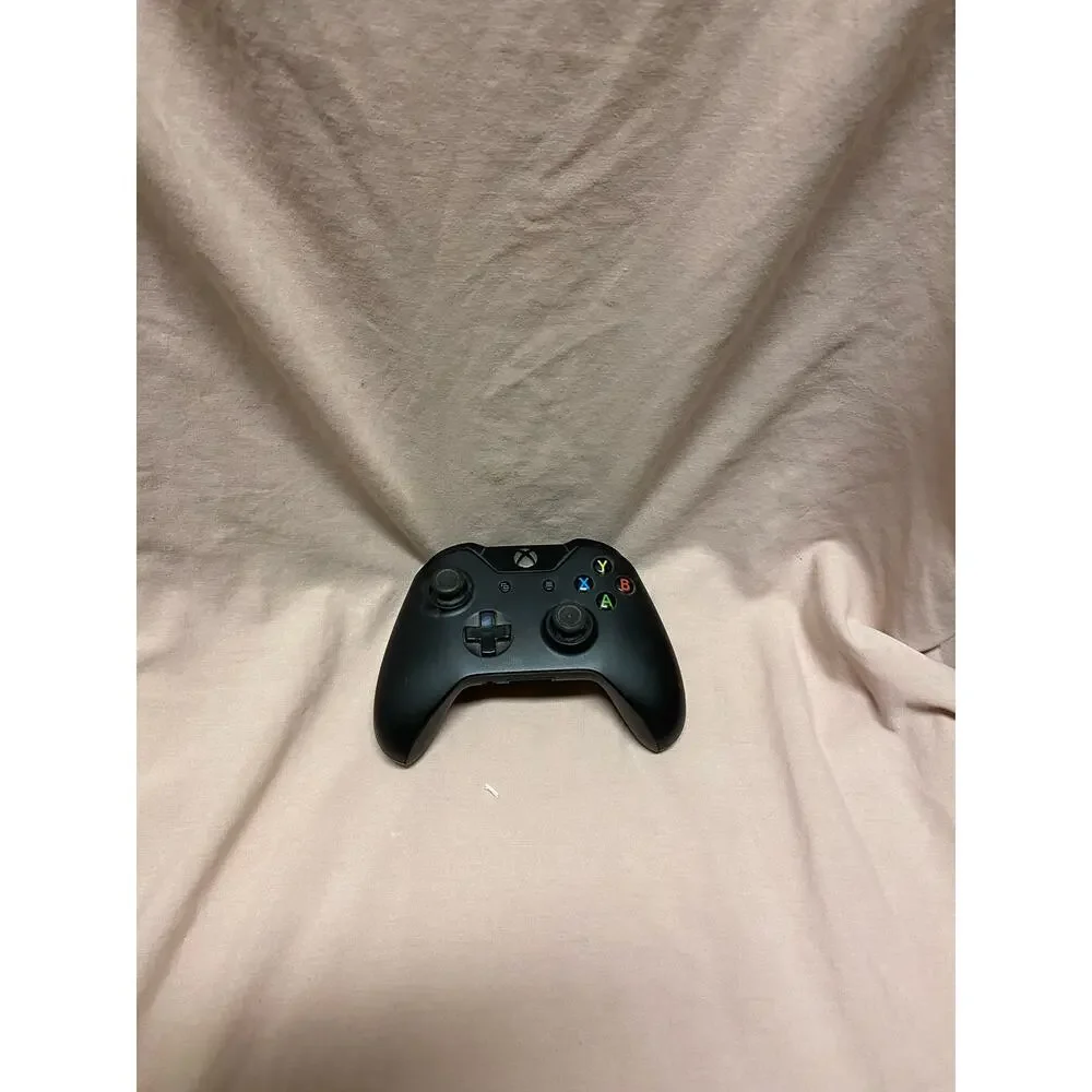 Microsoft Xbox One Wireless Controller Model 1697